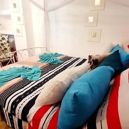 Vila Zoe 빌라 마마이아